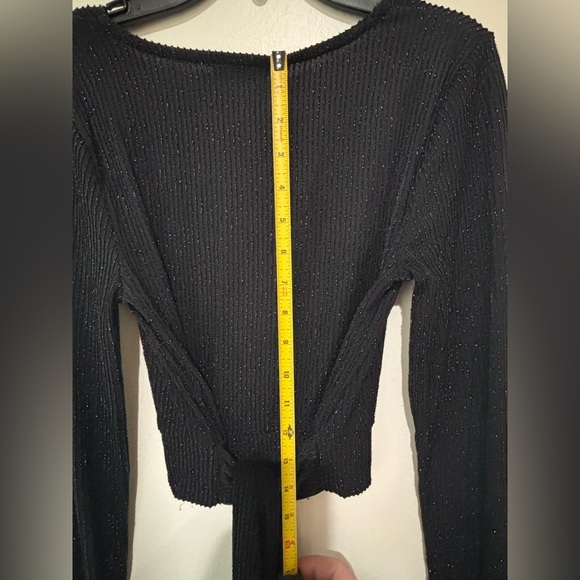 Forever 21 Black Ribbed Wrap Around Blouse size medium - Picture 6 of 6